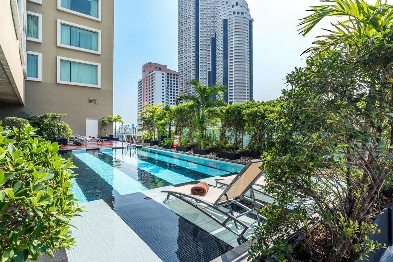 Hilton Garden Inn Bangkok Silom Zewnętrze zdjęcie